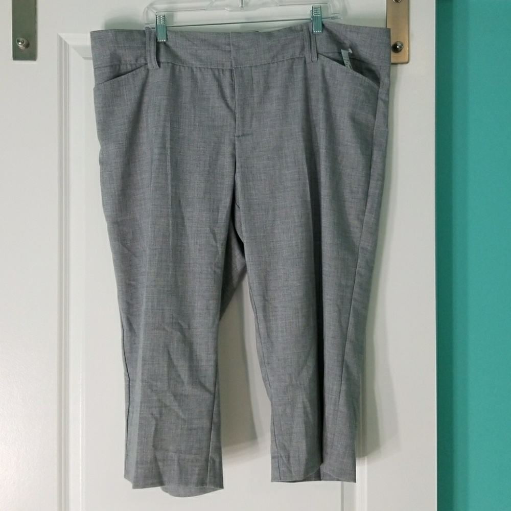 Maurices Capri dress pants